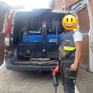 Loodgieter aan het werk